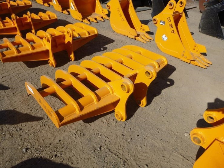 caterpillar-307-image-4