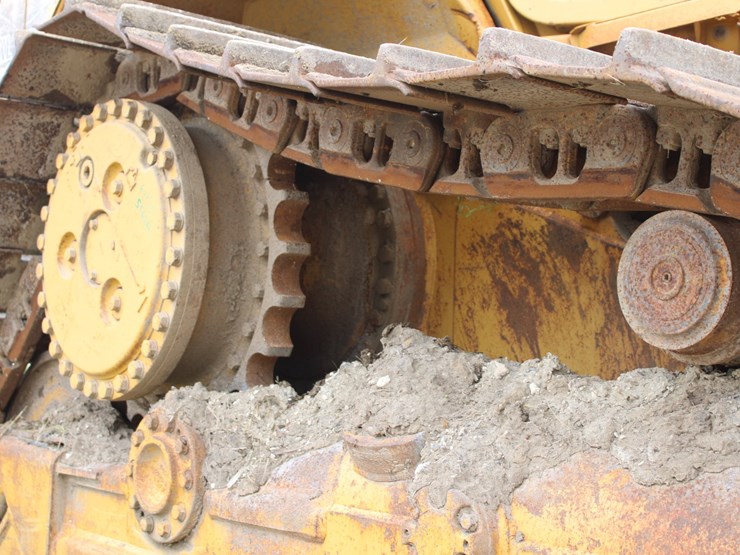 caterpillar-d6n-image-7
