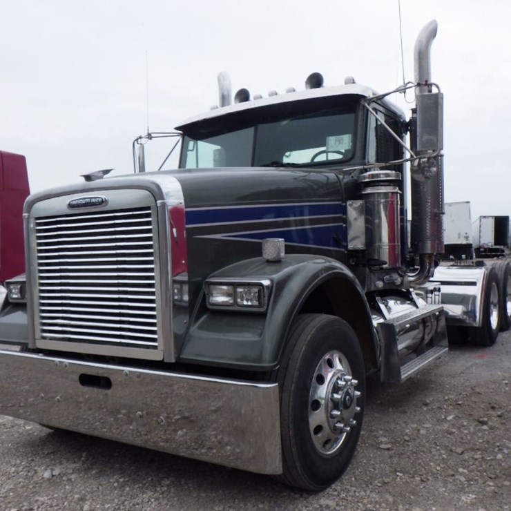 1999 FREIGHTLINER FLD120 CLASSIC