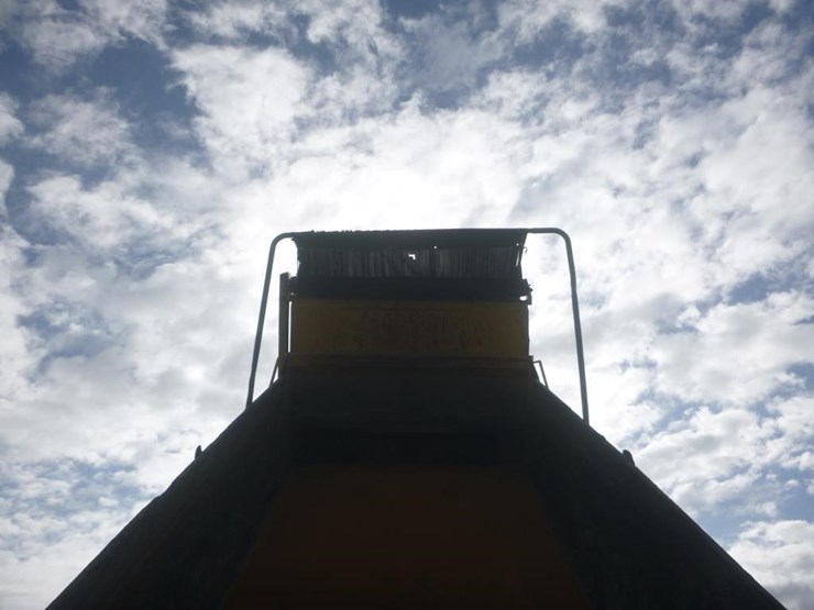 2004-caterpillar-c7-image-13