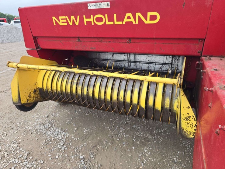 2025-new-holland-315-image-14