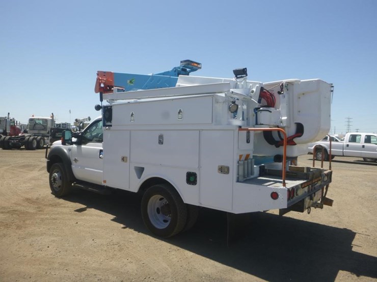 2013-ford-f550-image-4