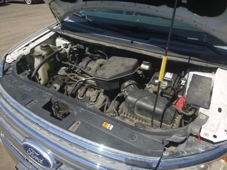 2011-ford-edge-image-11