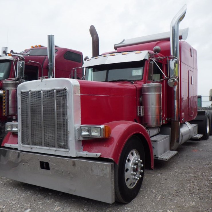1996 PETERBILT 379