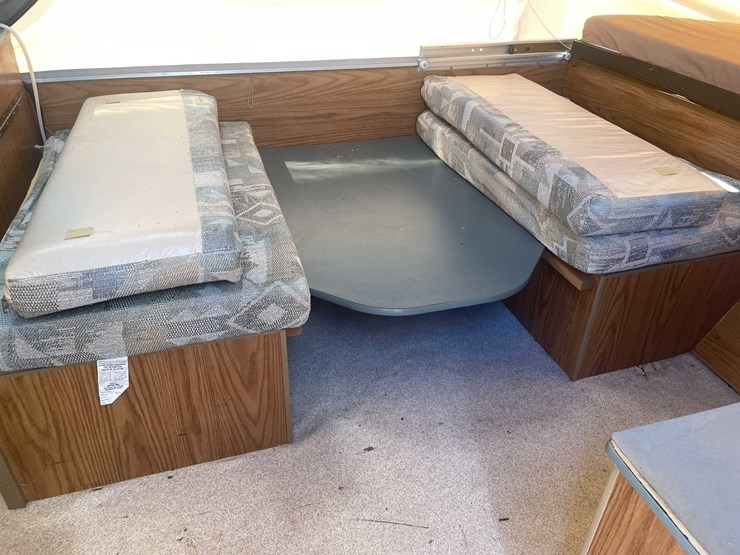 #1514-•-jayco-qwest-pop-up-camper(of)-image-39