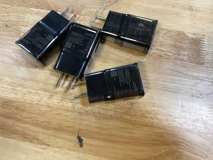 #2711-•-(4)-usb-wall-charger-block-cubes-(pr13)-image-5