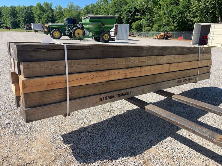 (25)-4"-x-5"-x-142"-reclaimed-fir-image-1