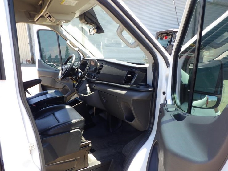 2020-ford-transit-image-6