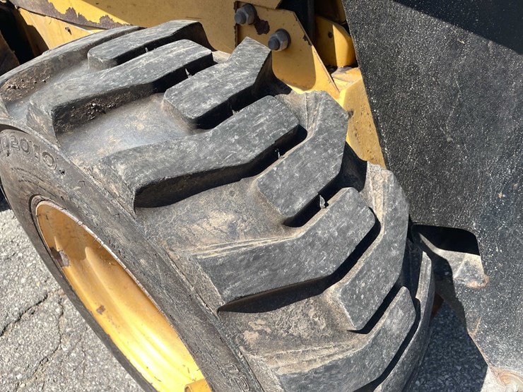 #1512-•-new-holland-skid-steer-(of)-image-22