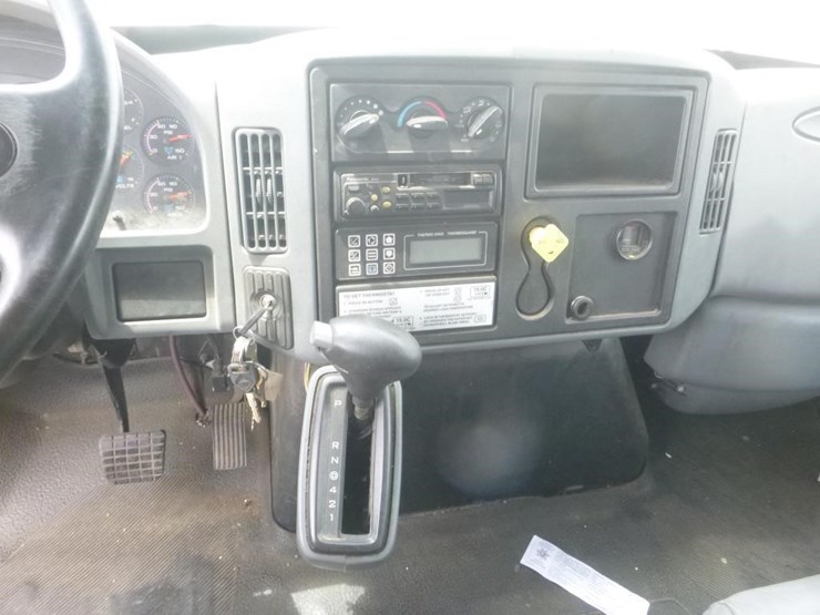 2006-international-durastar-4200-image-16