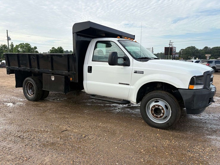 2003-ford-f550-image-4