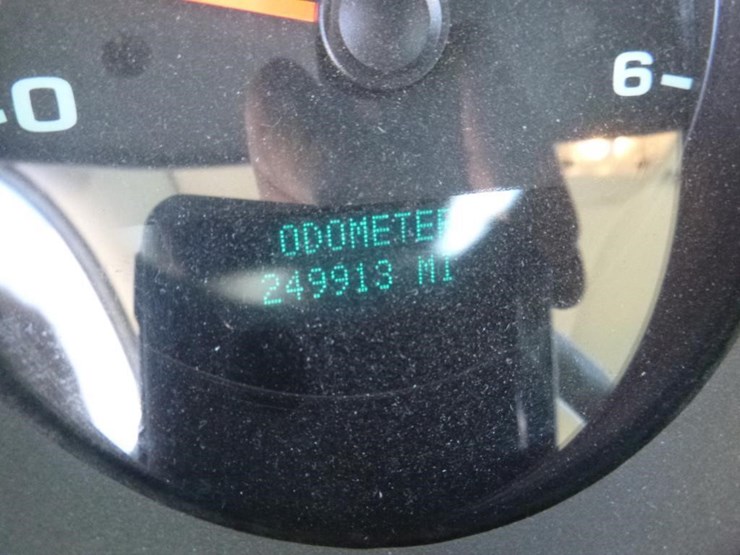 2012-gmc-2500hd-image-12