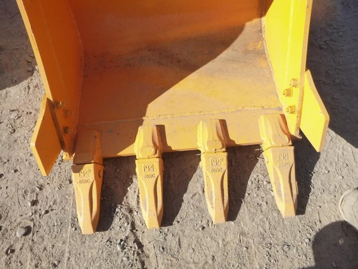 caterpillar-303-image-6