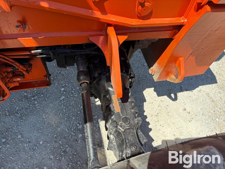 2005-jlg-g9-43a-image-18