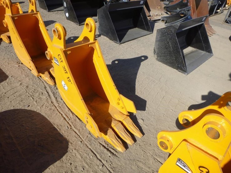 caterpillar-307-image-2