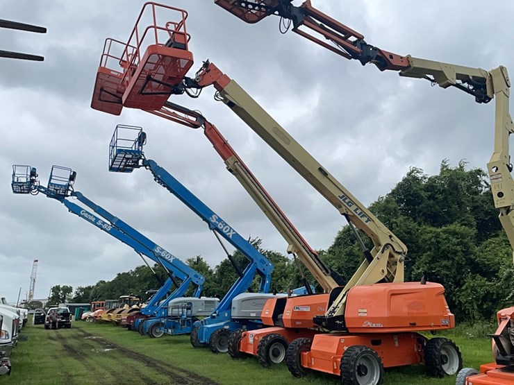 2017-jlg-660sj-image-17