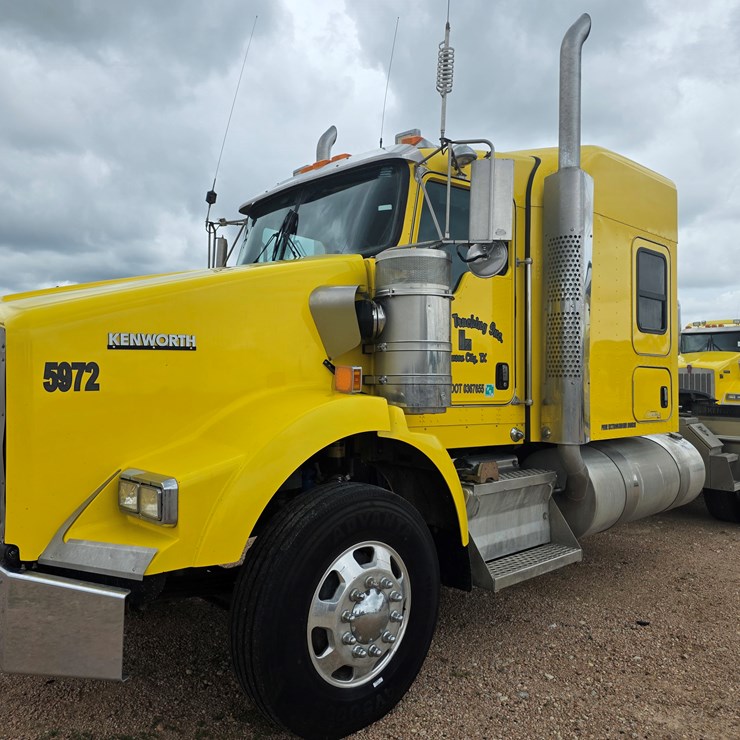 2016 KENWORTH T800