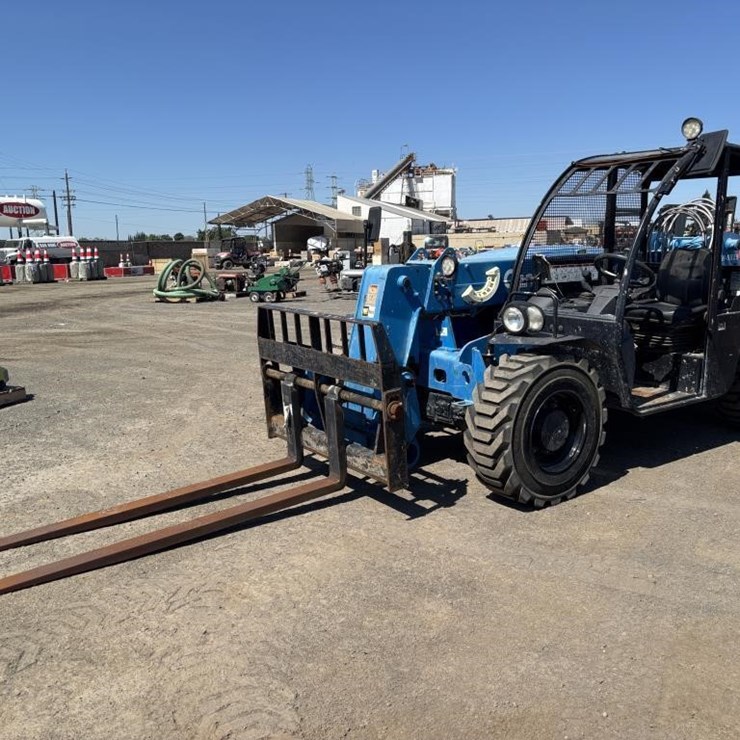 2017 GENIE GTH5519