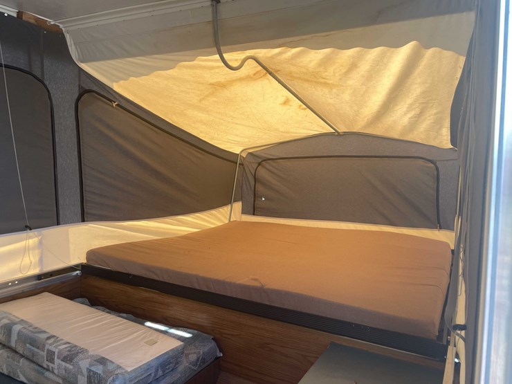 #1514-•-jayco-qwest-pop-up-camper(of)-image-29