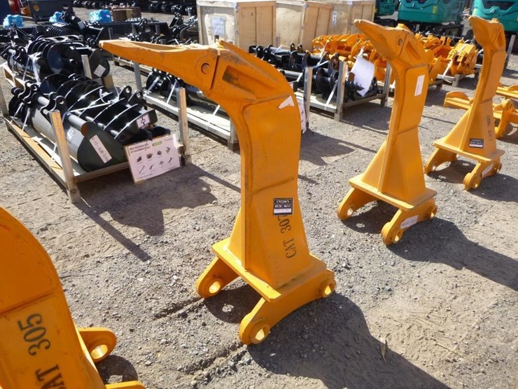 caterpillar-307-image-1