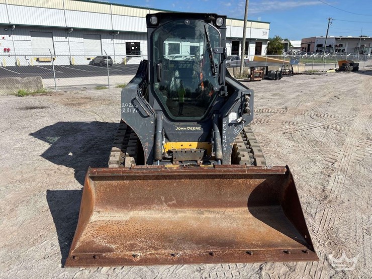 2020-deere-325g-image-42