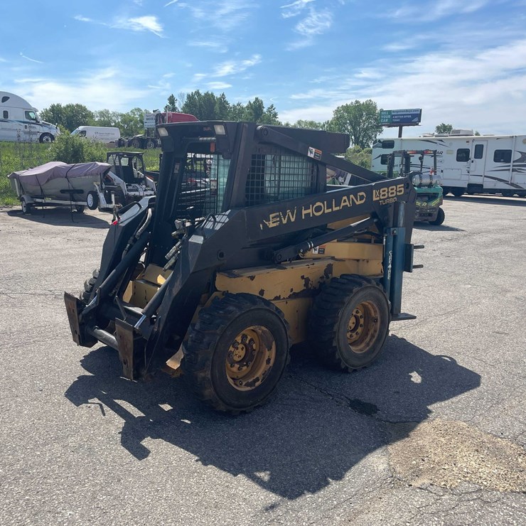 #1512 • New Holland Skid Steer (OF)