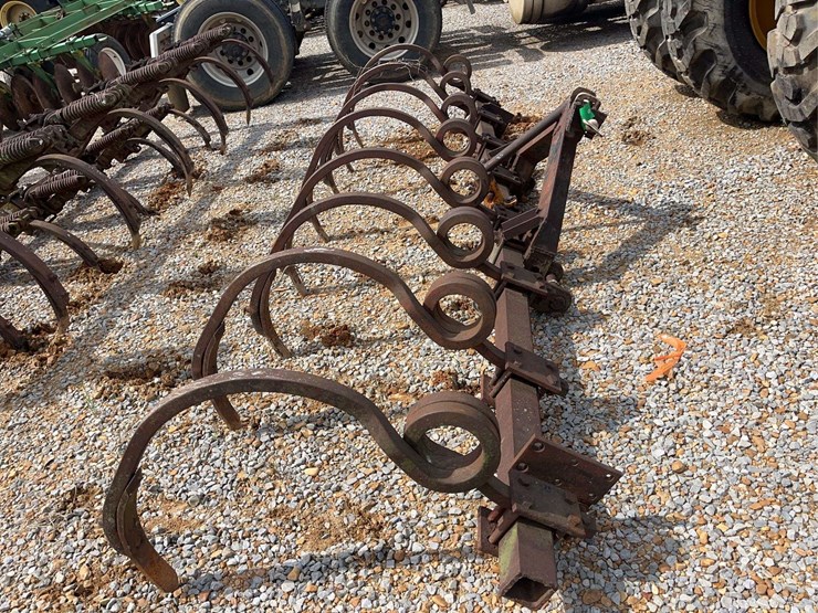 3-pt.-chisel-plow-or-root-rake-image-4