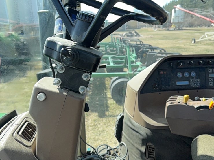 john-deere-8100-image-50