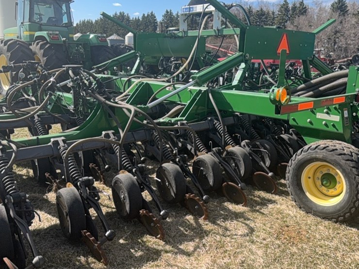 2000-john-deere-1910-image-52
