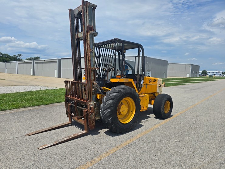 jcb-930-image-3