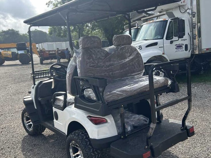 #39-•-4-seat-electric-golf-cart---sdlgc80---white-image-7
