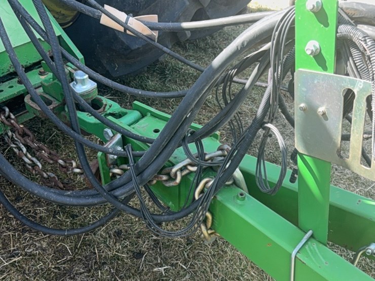 2000-john-deere-1910-image-91