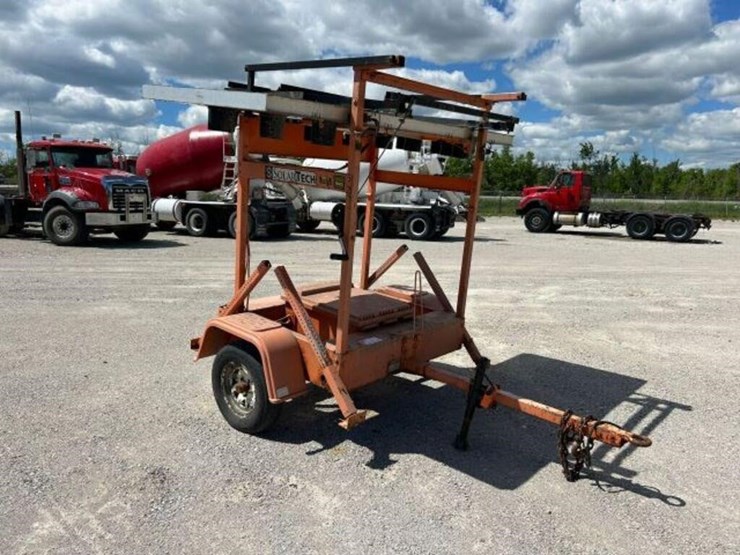 tow-behind-sign-board-image-2