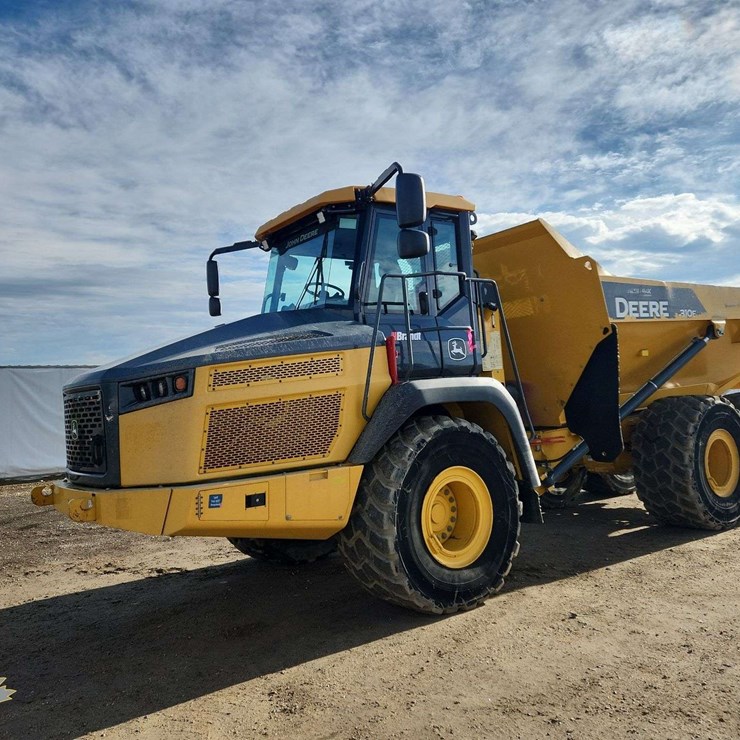 2019 DEERE 310E