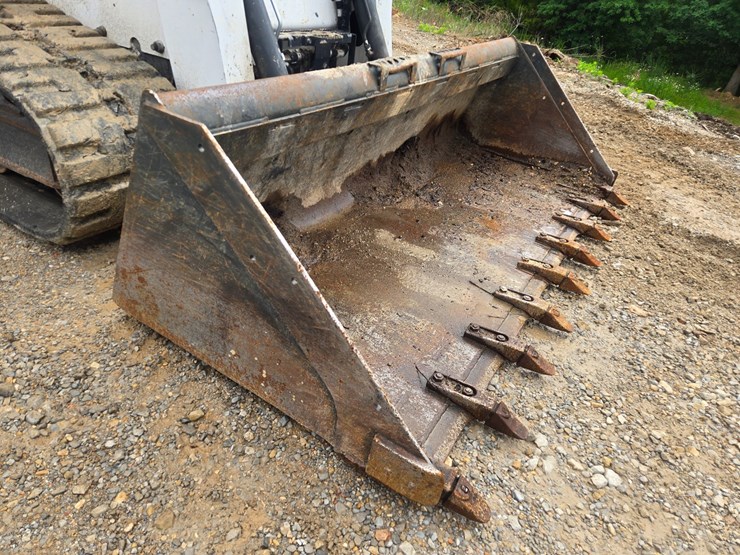 2023-bobcat-t770-image-61