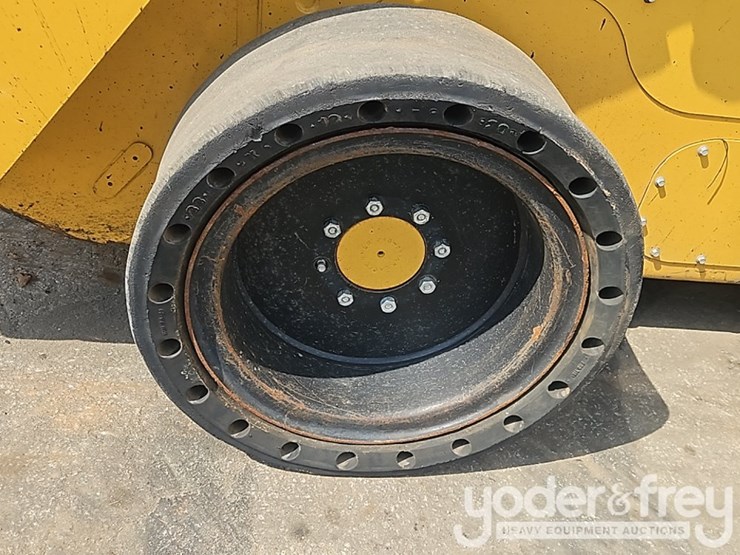 2022-caterpillar-272d3-xe-image-13