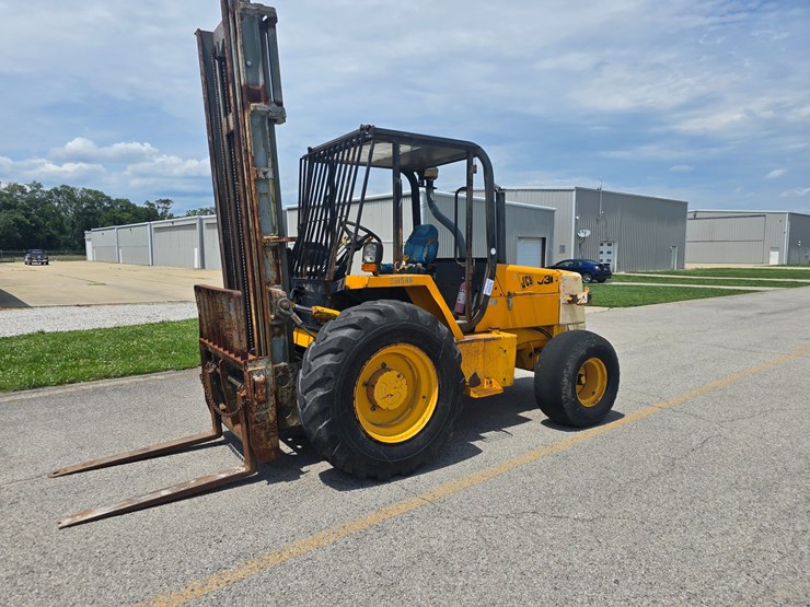 jcb-930-image-2