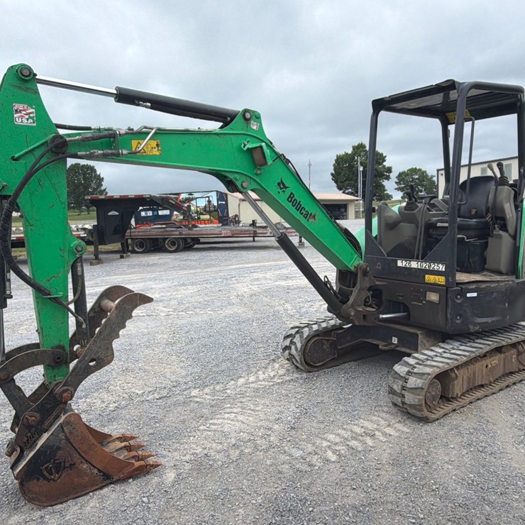BOBCAT E32