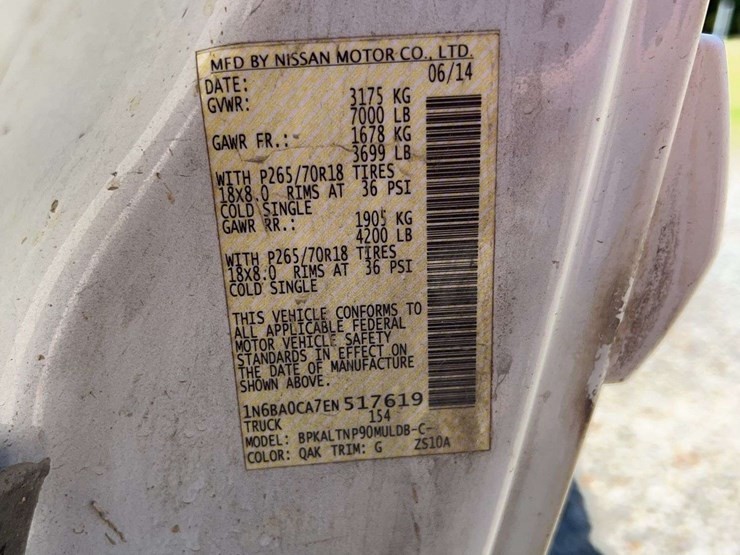 2014-nissan-titan-image-17