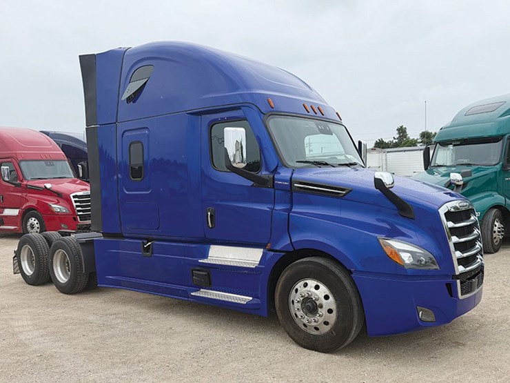 2023-freightliner-cascadia-126-image-1