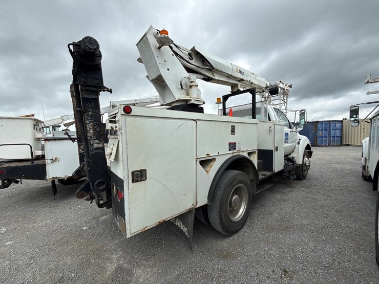 2000-ford-f650-image-3