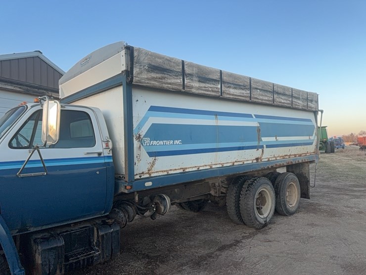 1980-gmc-diesel-tag-tandem-grain-truck,-5+2,-roll-tarp,-sold-as-is-image-4