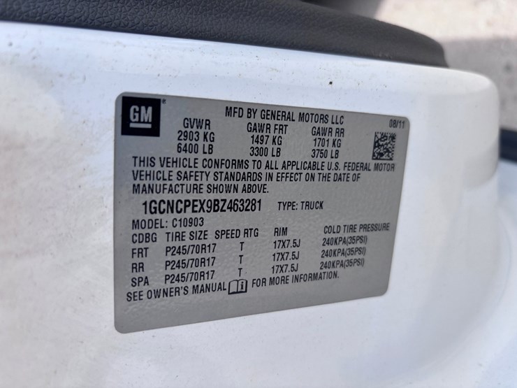 2011-chevrolet-silverado-1500-image-15