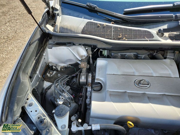 2010-lexus-rx350-image-23