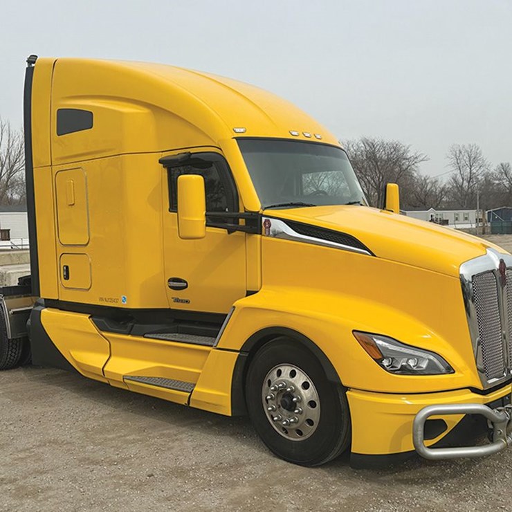 2023 KENWORTH T680