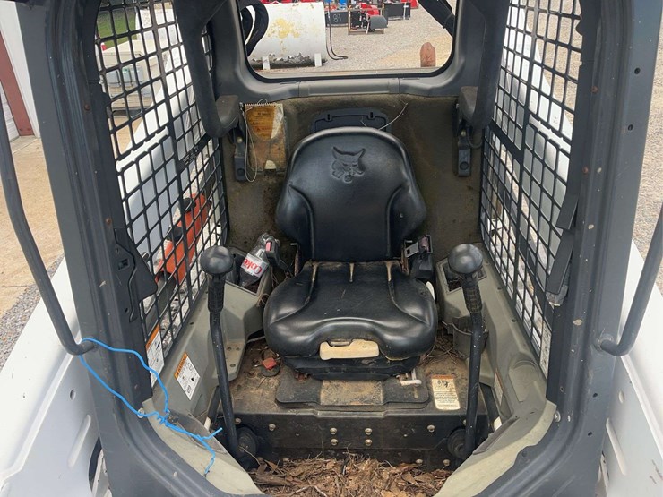 2015-bobcat-t590-image-12