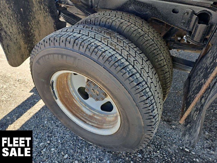 2020-chevrolet-silverado-3500hd-image-11