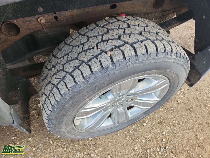 2017-gmc-sierra-1500-image-11