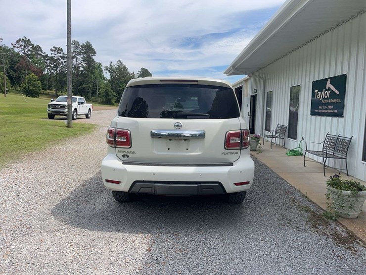 2019-nissan-armada-image-5