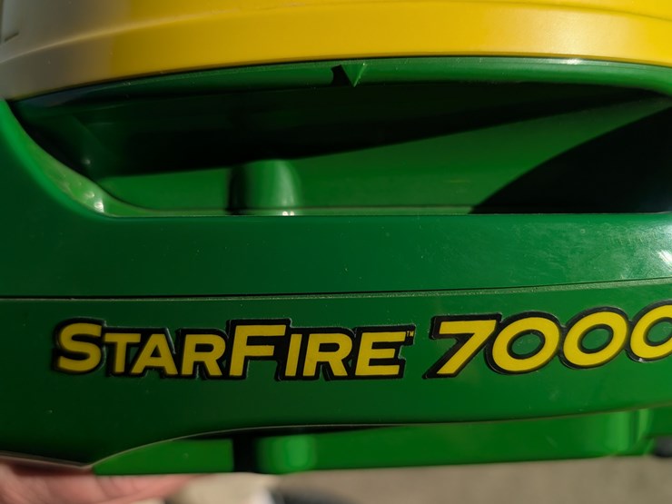 john-deere-7000-image-1
